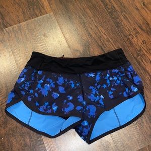Lululemon shorts size 4